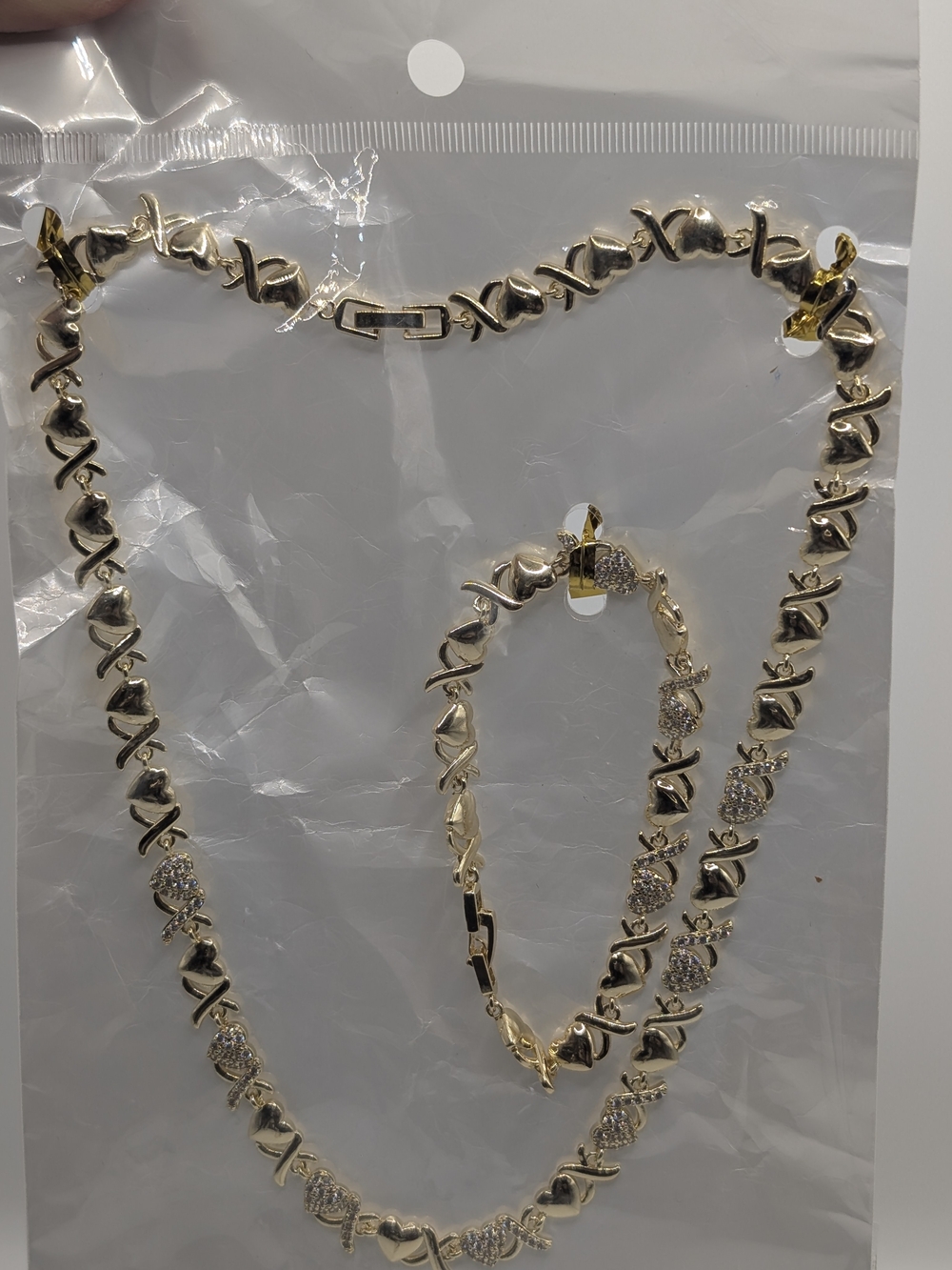 Elegant Gold-Tone Heart Link Necklace and Bracelet Set